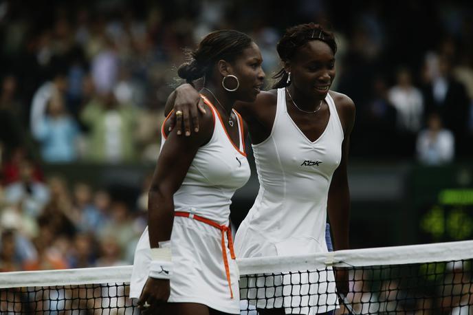 Venus in Serena Williams Wimbledon 2003 | Sestri Williams sta na vseh turnirjih velike četverice zbrali 14 zmag, zadnjič pa sta na OP ZDA igrali pred osmimi leti. | Foto Guliver/Getty Images