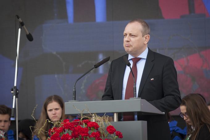 Nazaj si moramo vzeti tisto, kar smo vsi skupaj 25 let gradili z lastnimi rokami, pravi prvak SLS Marko Zidanšek. | Foto: Bor Slana