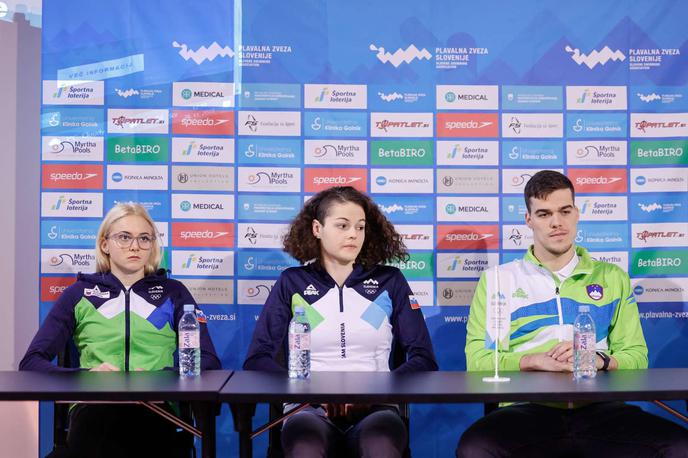 plavanje, Plavalana zveza Slovenije | Neža Klančar, Katja Fain in Peter John Stevens - trojica, ki bo branila slovenske barve. Ob njih bo na svetovnem prvenstvu nastopila še Tara Vovk. | Foto Nebojša Tejić/STA