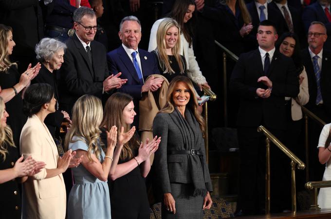 Trumpa podpira tudi Melania, ki je prišla s 15 gosti.  | Foto: Reuters