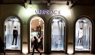 Michael Kors za 1,8 milijarde evrov prevzel Versace