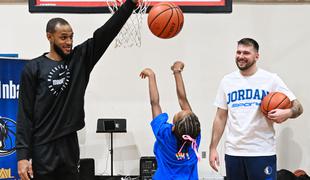 Luka Dončić osrečil otroke, ki nanj gledajo kot na božanstvo #video