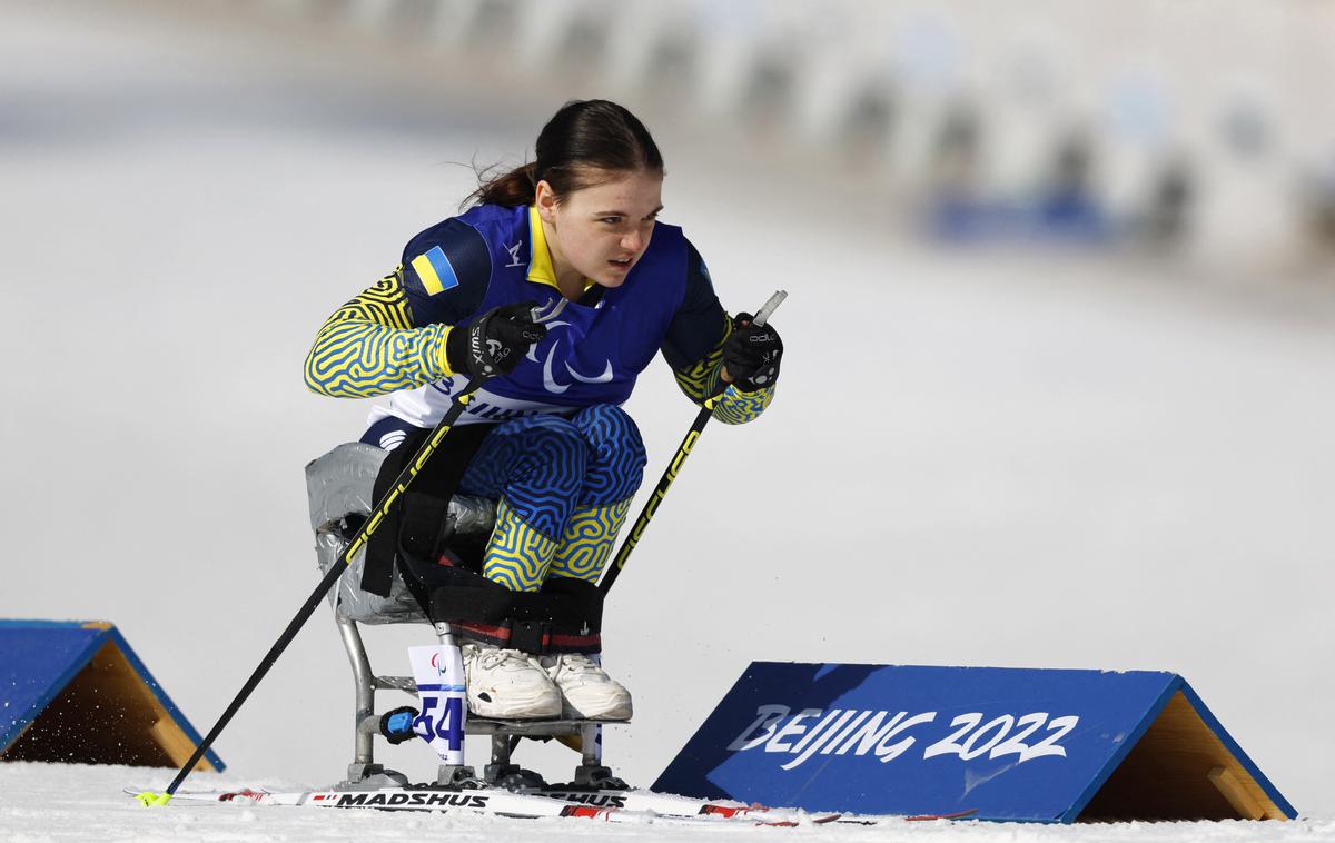 Anastazija laletina | 19-letna ukrajinska parašportnica Anastazija Laletina je po žalostni novici iz Ukrajine nemudoma odpovedala svoj nastop na paraolimpijskih igrah v Pekingu in odpotovala proti Evropi. Zatočišče naj bi našla na Poljskem. | Foto Guliverimage