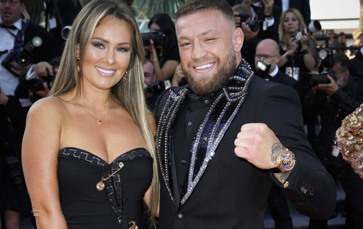 Conor McGregor, Dee Devlin | Conor McGregor je z zaročenko Dee Devlin že petnajst let srečen v zvezi, skupaj imata tri otroke, četrti pa je na poti. | Foto Guliverimage