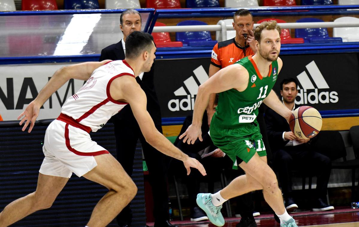 Cedevita Olimpija : FMP | Jaka Blažič je bil prvi strelec Cedevite Olimpije. | Foto Tine Ružič/Cedevita Olimpija