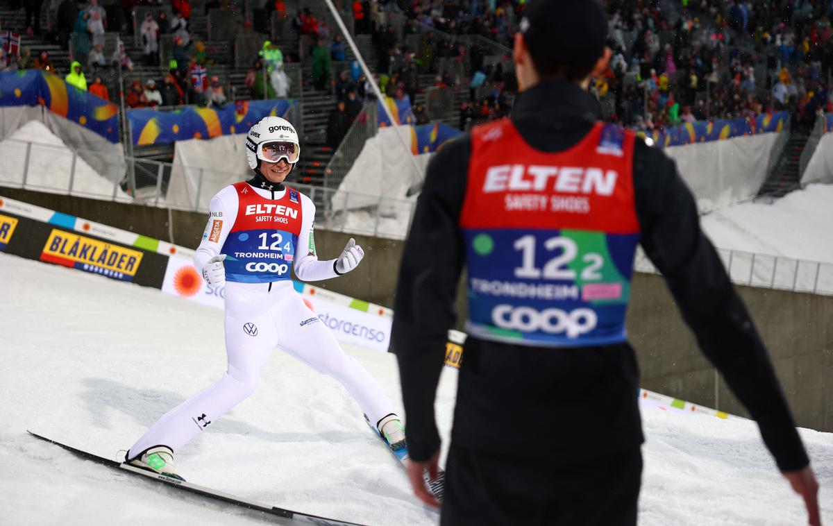 Anže Lanišek | Zgodovinsko srebro za slovensko skakalno ekipo #video | Foto Reuters