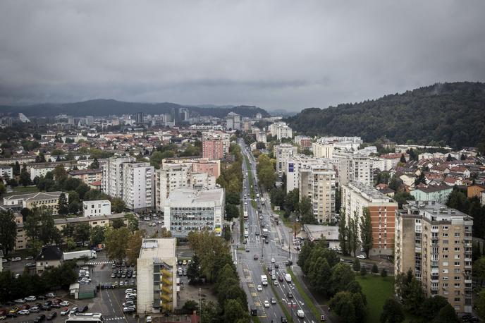 Ogled in predstavitev najvišje stanovanjske stolpnice v Sloveniji. Spektra celovški dvori aleja ljubljanski grad stanovanje stanovanja šiška | Računsko sodišče je od vlade in ministrstva zahtevalo predložitev odzivnega poročila in jima podalo priporočila za izboljšanje poslovanja. | Foto Bojan Puhek