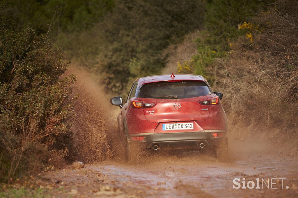 Mazda štirikolesni AWD pogon - i-Activ