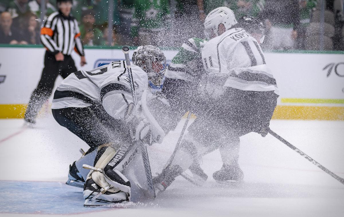 Los Angeles Kings Dallas Stars | Anže Kopitar je zadel tudi na četrti tekmi, a še tretjič zapored izgubil. | Foto Guliverimage