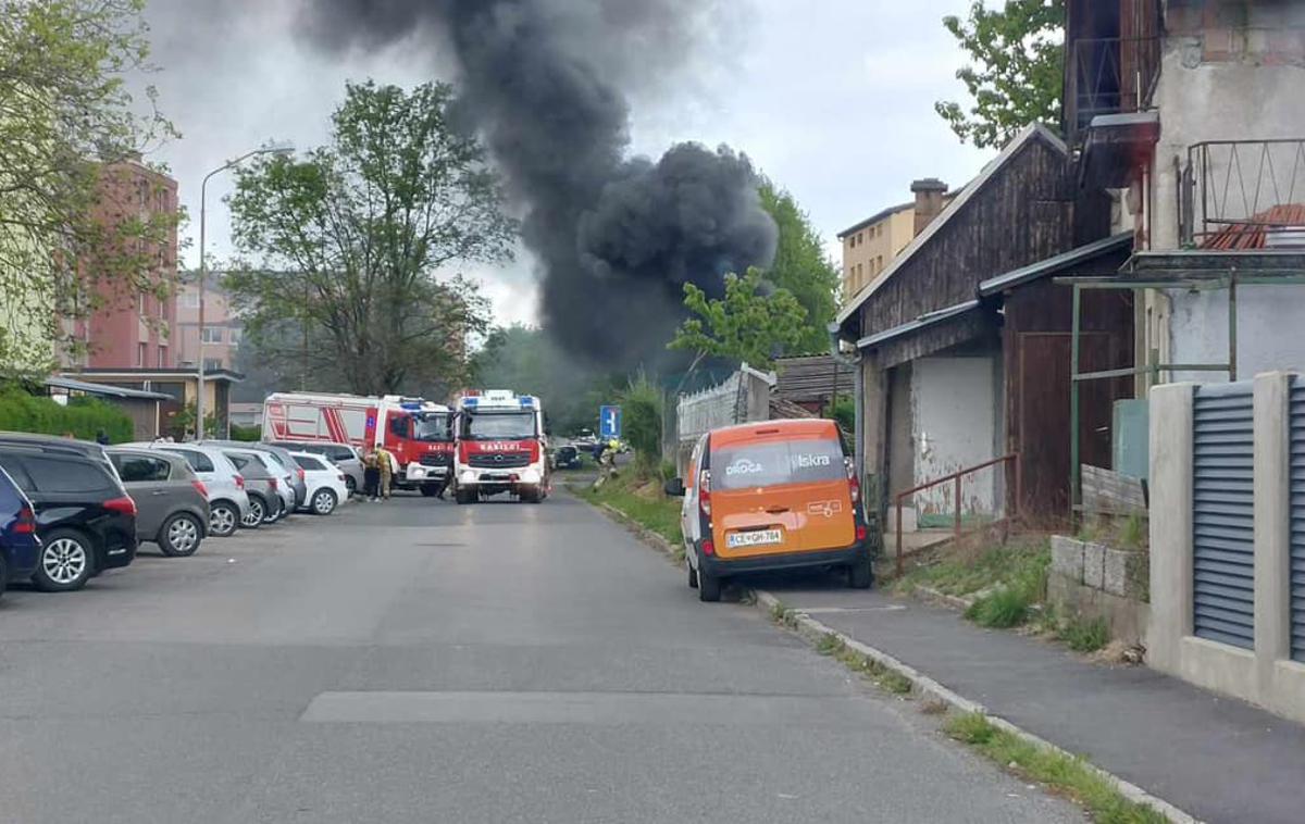 požar, garaža | O vzroklu požara ni informacij.  | Foto PGD Pobrežje