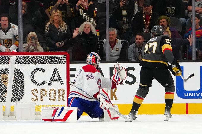 Shea Theodore (Vegas) je bil uspešen v izvajanju kazenskih strelov. | Foto: Reuters