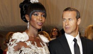 V čigavi družbi bo Naomi Campbell upihnila 43 svečk?