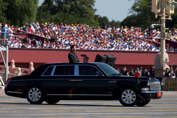 Hongqi je limuzino predstavil že pred leti, a so jo za predsedniške potrebe predelali šele sedaj. | Foto: Reuters