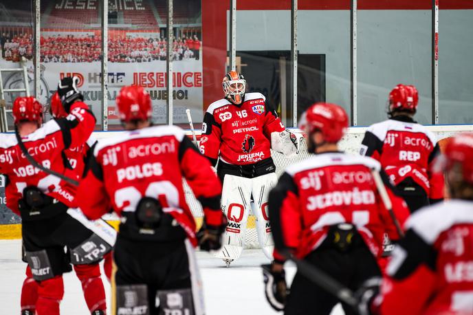 HDD Jesenice | Jeseničani so na prvi finalni tekmi s 4:2 premagali Cortino. | Foto Matic Klanšek Velej/Sportida