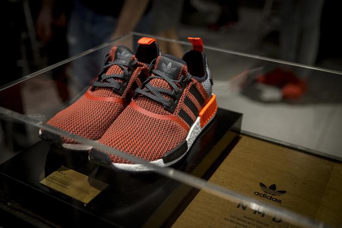 Copati adidas NMD veljajo za enega najbolj iskanih ter zaželenih modelov letošnjega leta … | Foto: Ana Kovač