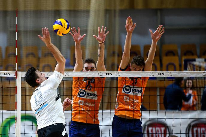 ACH Volley Calcit Volley finale državnega prvenstva | Odbojkarji ACH Volley so ekspresno odločili finale državnega prvenstva. | Foto Matic Klanšek Velej/Sportida