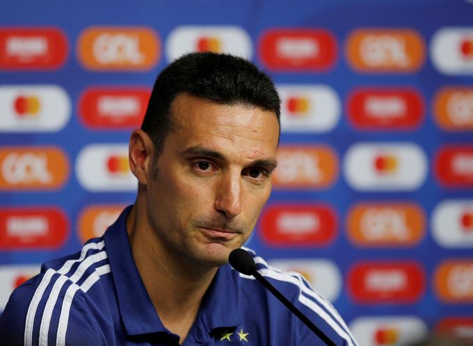 Po tekmi se je nad sojenjem pritoževal tudi argentinski selektor Lionel Scaloni. | Foto: Reuters