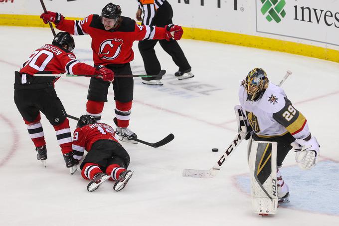 New Jersey Devils so po podaljšku ugnali Vegas. | Foto: Reuters