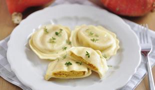 Praznična kuhinja: Veganski ravioli z bučnimi semeni