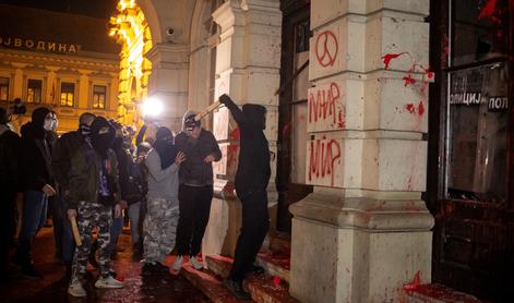 Vučić po protestih v Novem Sadu napovedal kaznovanje sodelujočih