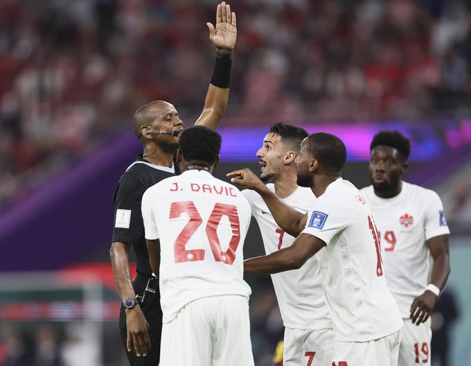 Janny Sikazwe je s svojimi napakami močno posegel v obračun Kanade in Belgije. | Foto: Guliverimage/Vladimir Fedorenko