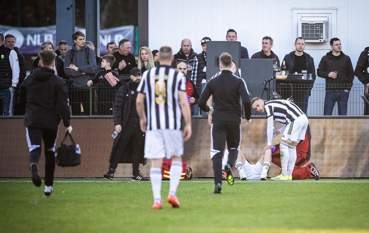 Niko Kasalo | Niko Kasalo je zaradi poškodbe sluha ostal čez noč na opazovanju v UKC Maribor. | Foto Jure Banfi/alesfevzer.com