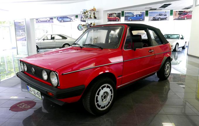 Med Volkswagnovimi starodobniki ima golf prve generacije prav posebno mesto, o čemer smo se nedavno prepričali tudi na tradicionalnem zboru ob Vrbskem jezeru v Avstriji. Peljhanov golf GLE cabrio je bil izdelan leta 1978. | Foto: 