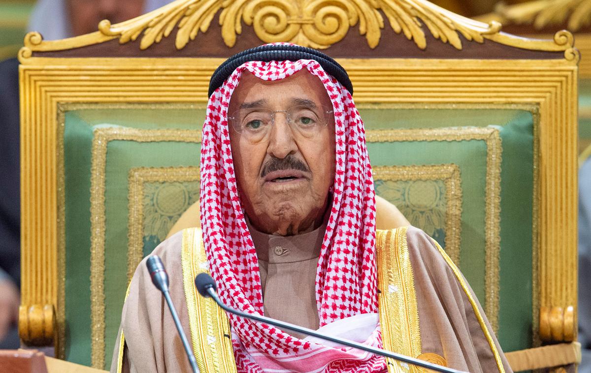 Sabah al Ahmad al Sabah kuvajt emir | V zadnjem letu so emirja večkrat sprejeli v bolnišnico, med drugim je šel julija v ZDA na zdravljenje po operaciji.  | Foto Reuters