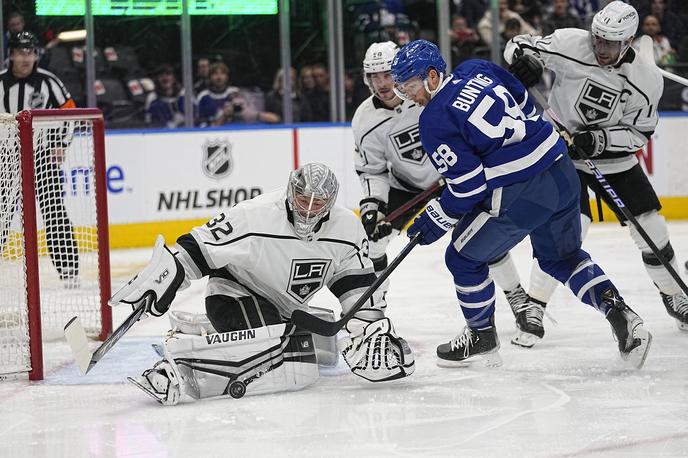 Los Angeles Kings | Kralji so v gosteh visoko izgubili proti Torontu (0:5). | Foto Guliverimage