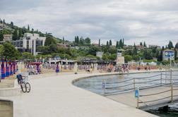 Sodišče preiskuje posilstvo 17-letnice na portoroški plaži