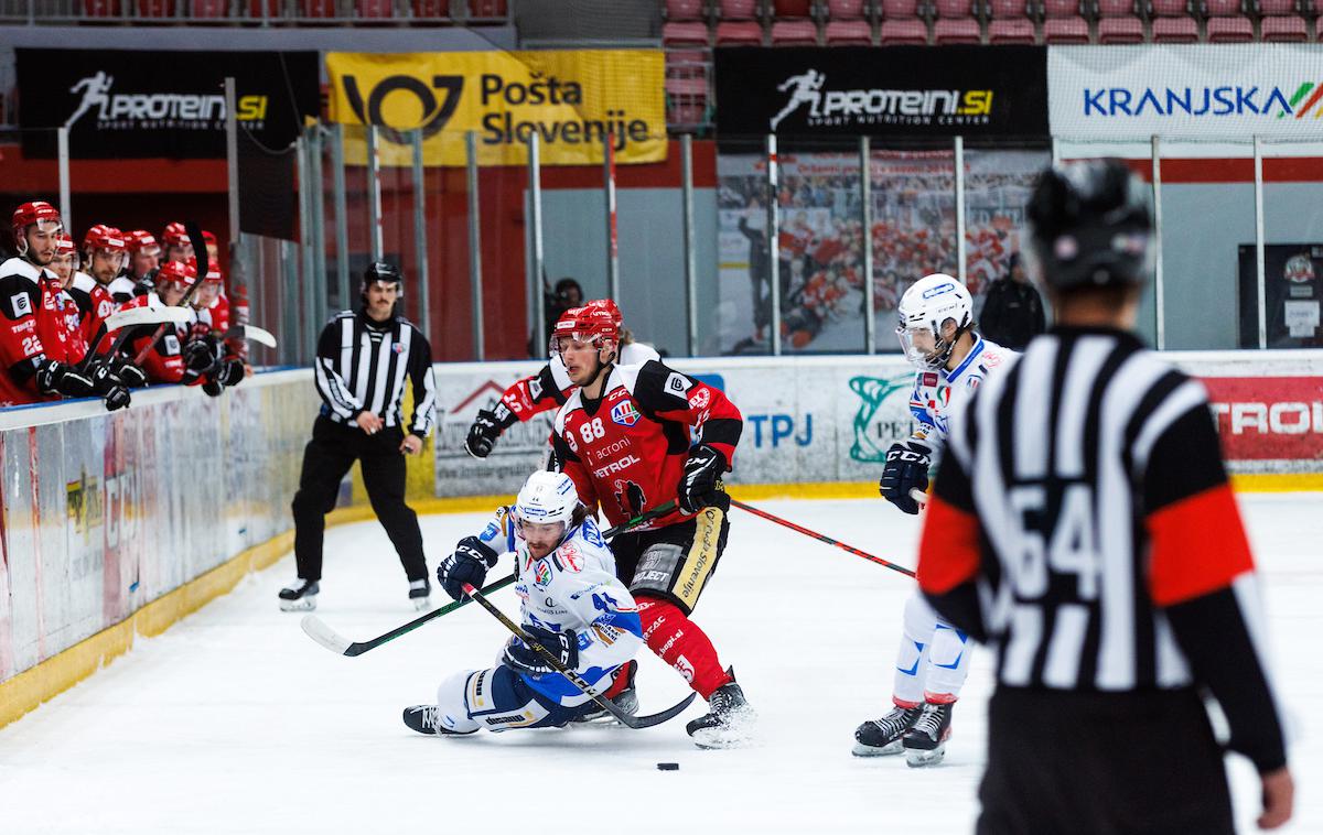 HDD Sij Acroni Jesenice : Cortina, finale, Alpska liga | Jeseničani zdaj v finalu proti Cortini vodijo s 3:2 v zmagah. | Foto Matic Klanšek Velej/Sportida