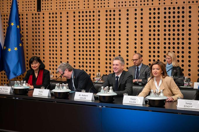 Predsednik vlade Robert Golob in zunanja ministrica Tanja Fajon na dnevu slovenske diplomacije | Foto: Matic Prevc/STA