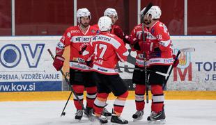 Železarji vendarle do zmage v gosteh, Slavija poražena, Celje do prvih točk