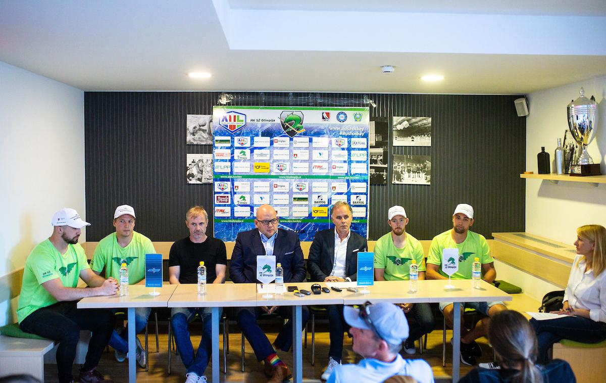 HK Olimpija | Pri HK SŽ Olimpija še nimajo odgovora na vprašanje, ali bodo ostali v Alpski ligi ali se bodo pridružili ligi BAHEL (nekdanji ligi EBEL). | Foto Matic Klanšek Velej/Sportida