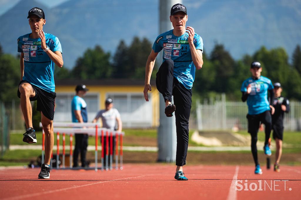 Slovenski skakalci trening Kranj