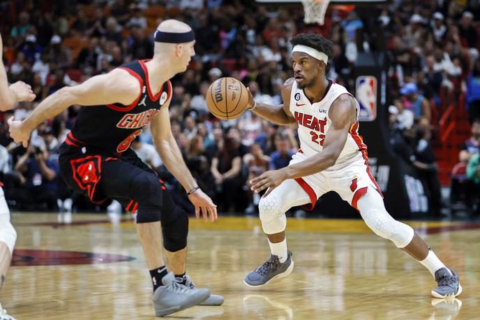 Jimmy Butler Alex Caruso | Goran Dragić bo z ekipo Milwaukee Bucks v prvem krogu na vzhodu igral proti svoji nekdanji ekipi Miami Heat. Na fotografiji: Alex Caruso in Jimmy Butler.  | Foto Guliverimage