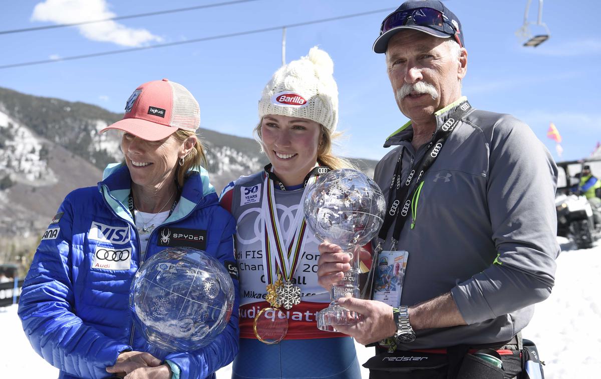 Eileen, Mikaela in Jim Shiffrin - Aspen, 2017 | Mikaela Shiffrin leta 2017 v Aspnu z mamo Eileen in očetom Jeffom. | Foto Reuters