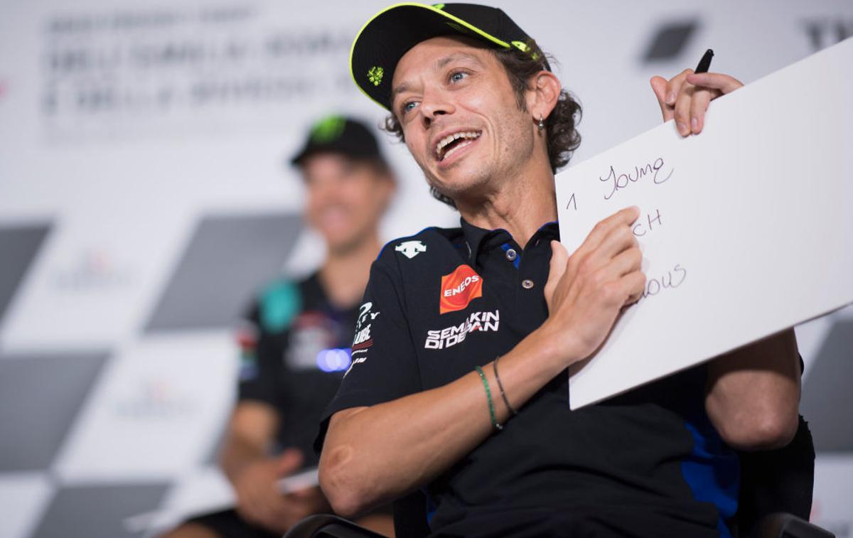 Valentino Rossi | Valentino Rossi bo vsaj še eno sezono dirkal v elitnem razredu motoGP. | Foto Getty Images