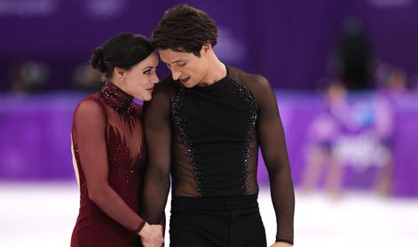 Tessa in Scott, par, ki na ledu prikaže več kot vsa trilogija 50 odtenkov sive