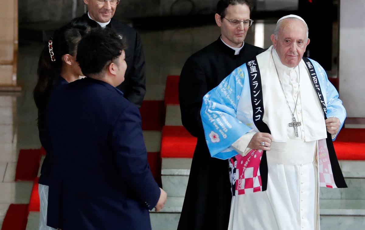 Papež na Japonskem | Papež Frančišek je potres, cunami in jedrsko nesrečo v Fukušimi leta 2011 označil za trojno katastrofo. | Foto Reuters