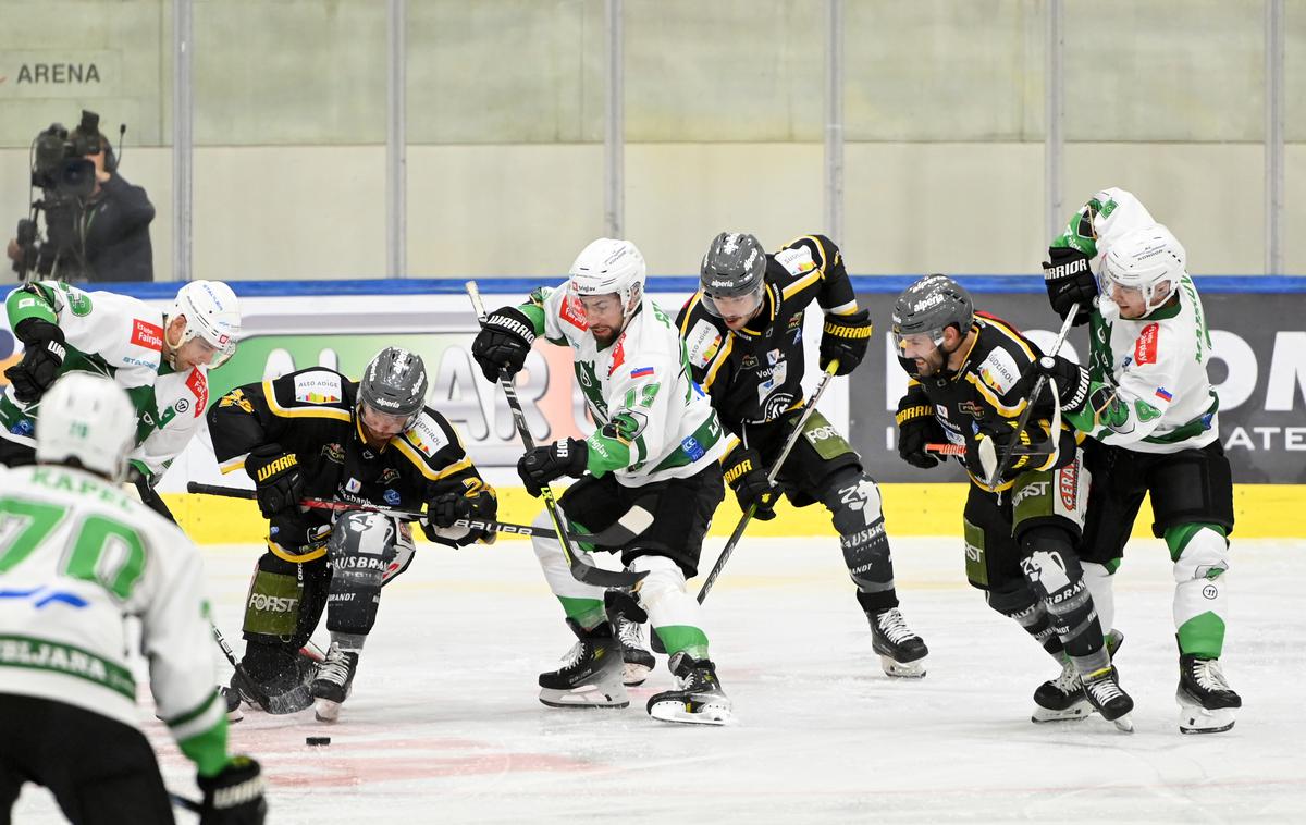 HK Olimpija | Olimpija je na gostovanju pri Pustertalu zmagala s 4:2 in Južnim Tirolcem zadala prvi poraz. | Foto Foppa Iwan - HC Pustertal