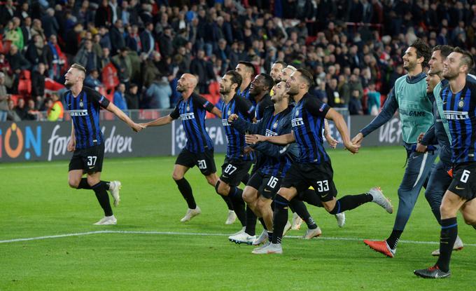 Milančani so po dveh krogih s šestimi točkami pri vrhu lestvice. Zaradi boljše razlike v zadetkih je višje le Barcelona. | Foto: Reuters