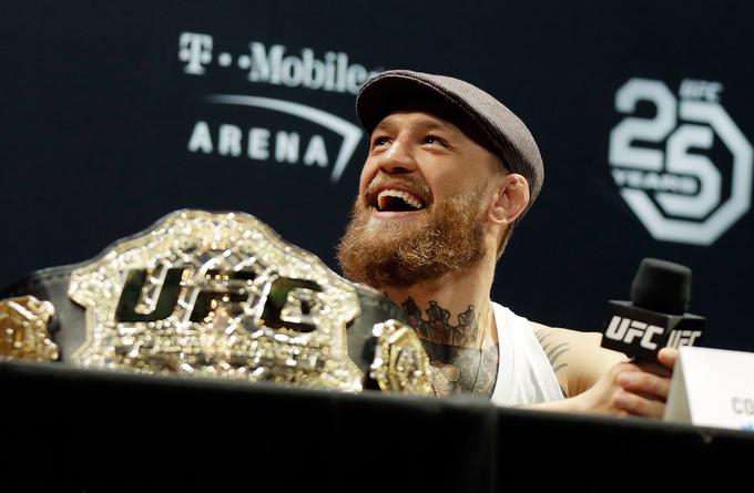 Conor Mcgregor je na drugo novinarsko konferenco "zamudil" kar 25 minut. | Foto: Getty Images