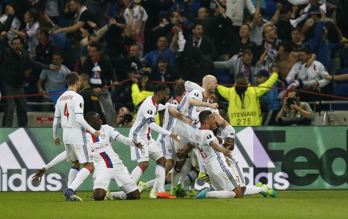 Lyon je v četrtfinalu izločil Bešiktaš, Ajax pa Schalke. | Foto: Reuters