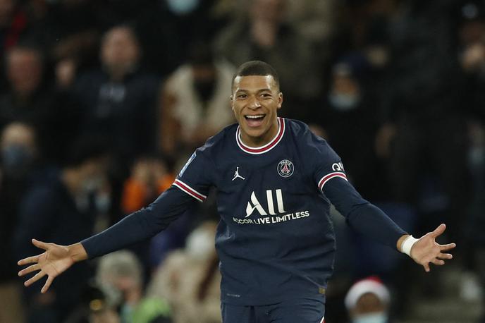 Kylian Mbappe | Kylian Mbappe naj bi odločitev o klubski prihodnosti obelodanil ta konec tedna, najverjetneje v nedeljo. | Foto Reuters