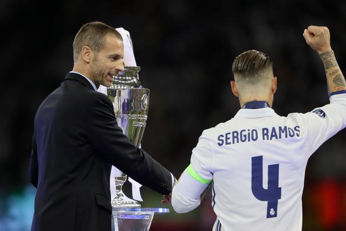 Sergio Ramos je kot kapetan Reala v karieri povzdignil v zrak veliko lovorik. | Foto: Guliverimage/Getty Images