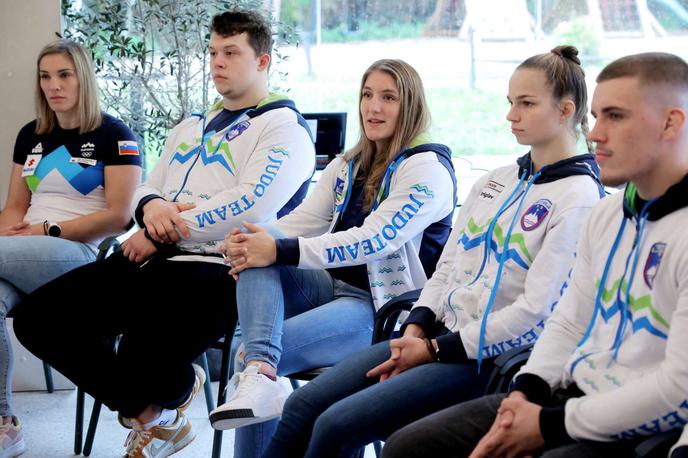 Judoisti pred EP | Slovenska reprezentanca na EP v Francijo odhaja po medaljo. | Foto Daniel Novakovič/STA