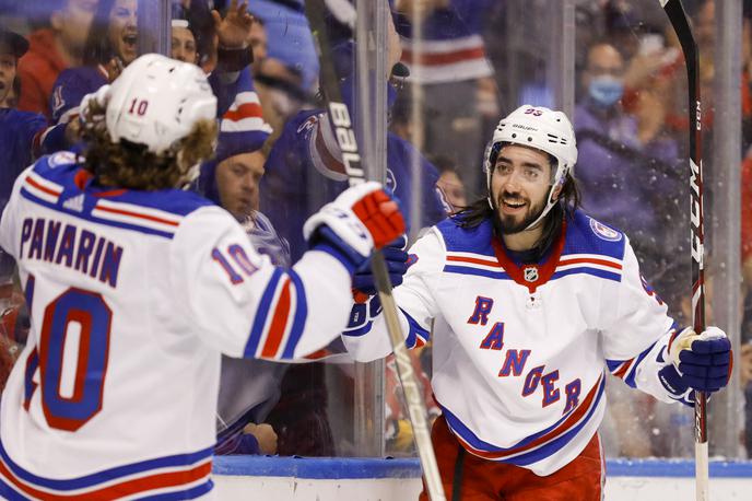 Mika Zibanejad | Švedski hokejist Mika Zibanejad je odločil obračun med Tampo in New York Rangers. Rangers si bili po seriji kazenskih strelov boljši s 4:3. | Foto Guliverimage