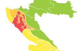 Rdeči alarm na Hrvaškem: temperature pod ničlo, sneg in veter do 140 km/h