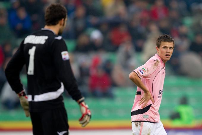 Tako sta se pred 11 leti v Vidmu pomerila Samir Handanović (Udinese) in Josip Iličić (Palermo) | Foto: Vid Ponikvar